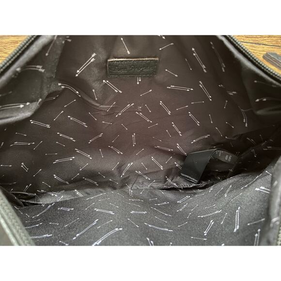 FREE PEOPLE Large Black Faux Leather Textured Pouch - Picture 3 of 9